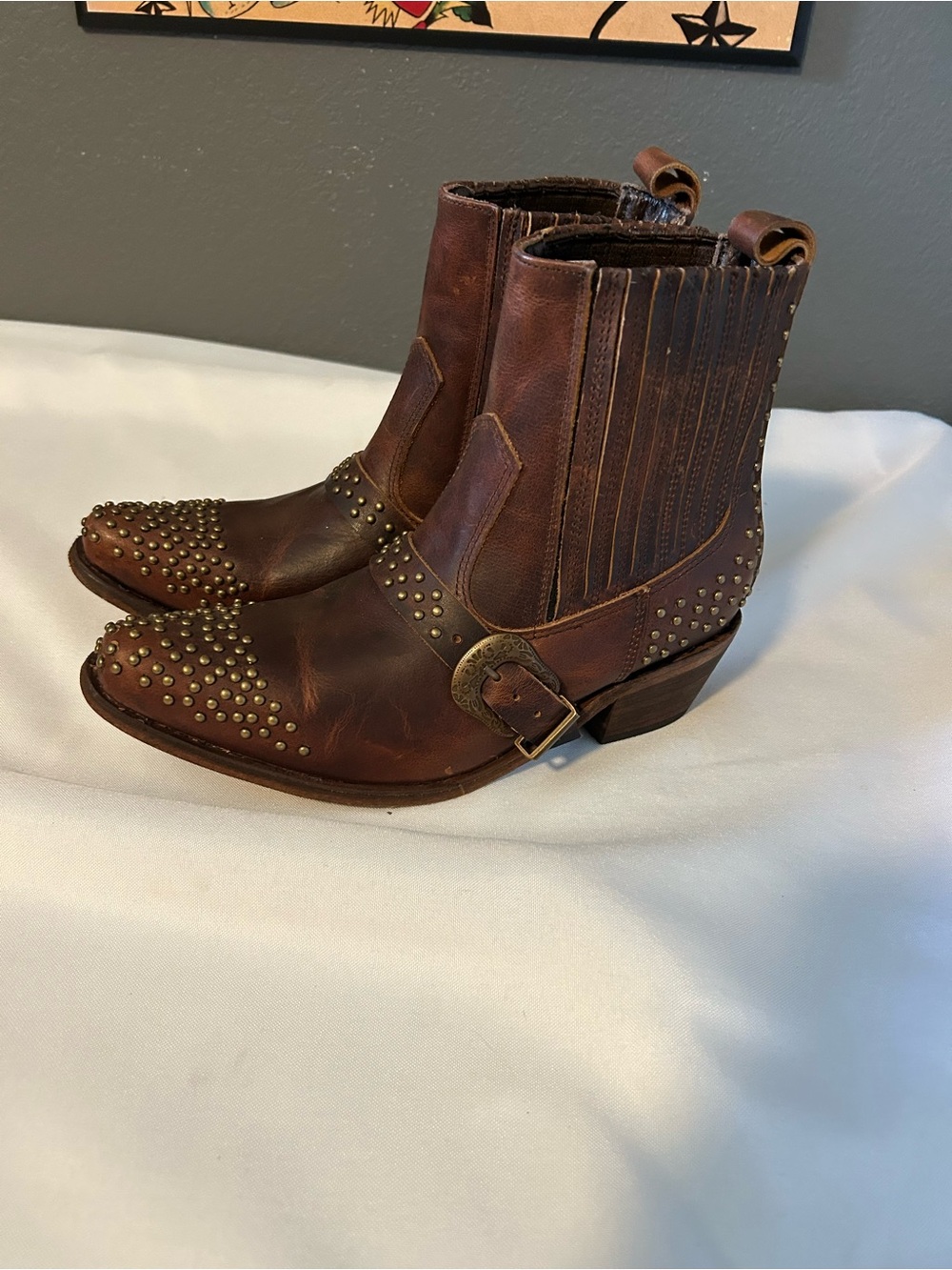 Agave Sky Studded Brown Leather Ankle Booties with Buckle Detail Very Good Cond.